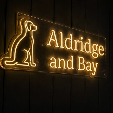 Custom neon signs for small business